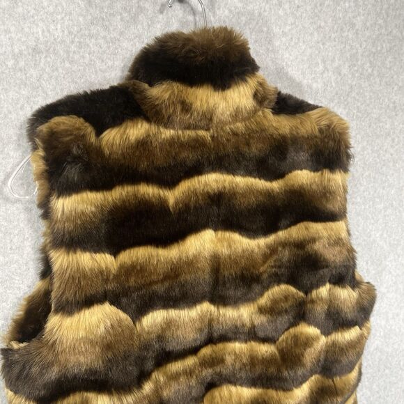 Chicos Faux Fur Vest Womens Small Zip Up Front Stripes Lined Winter Mob Wife - Picture 9 of 12